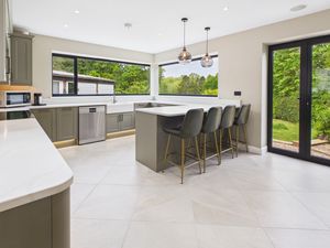 Kitchen- click for photo gallery